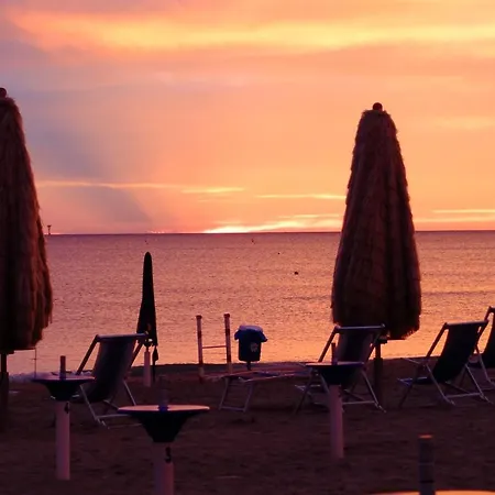 Grande Con Vista Mare Апартаменты *